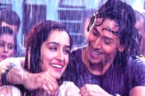 Cham Cham Video Song - Baaghi