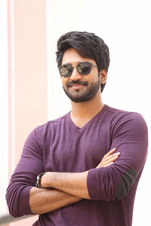 Aadhi-Pinisetty-New-Photos-02