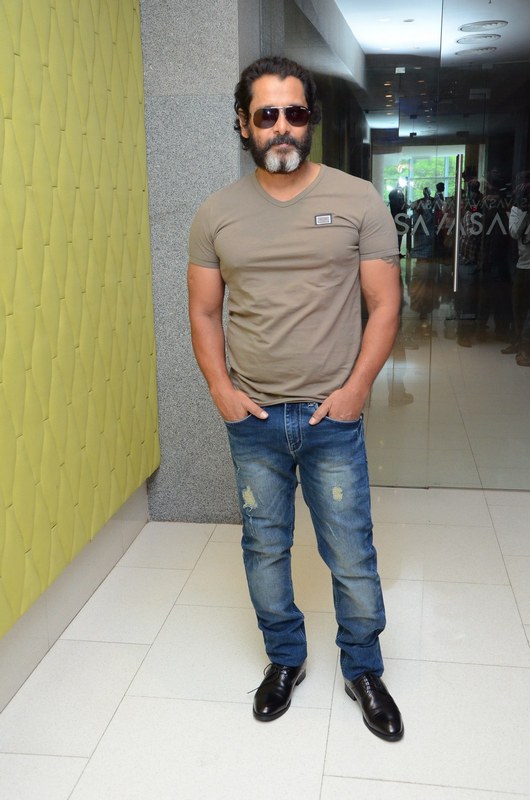 Chiyaan Vikram Interview Photos