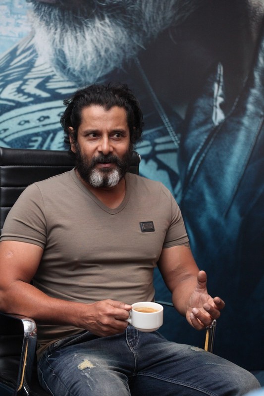 Chiyaan-Vikram-Interview-Photos-09