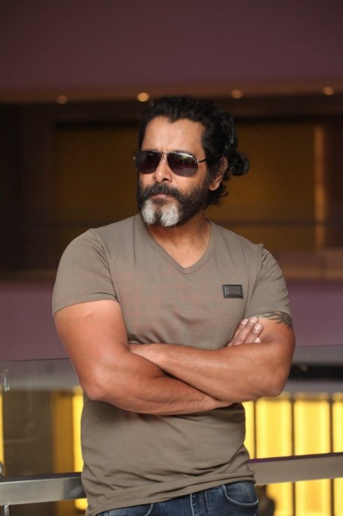 Chiyaan-Vikram-Interview-Photos-06