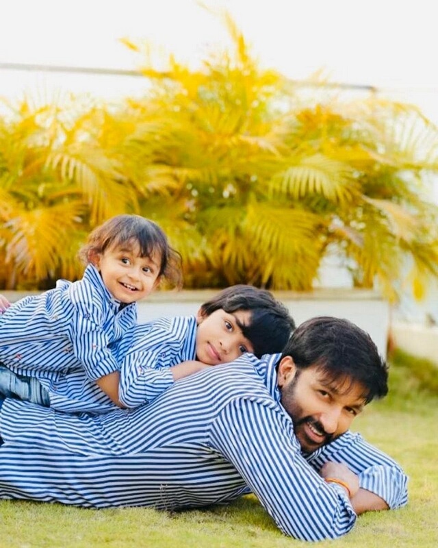 Gopichand-Family-Pics-05