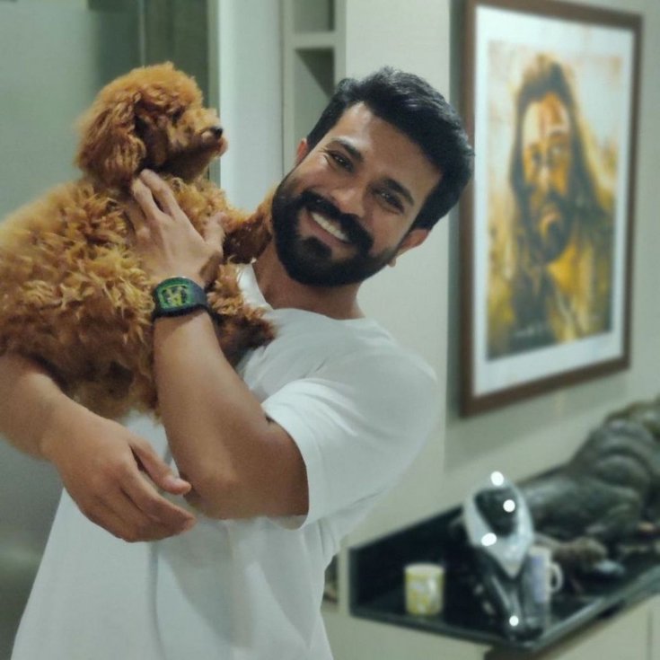 Ram-Charan-With-His-Pet-03