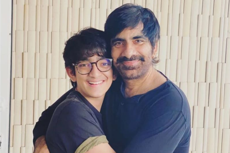 Ravi Teja With Family Pics