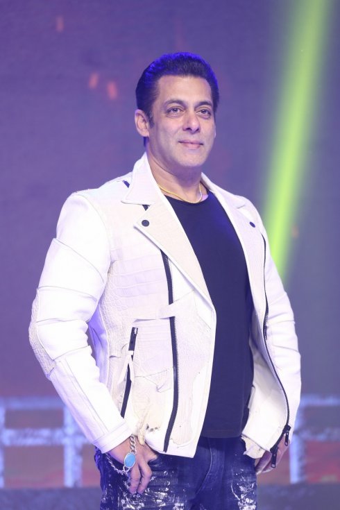 Salman-Khan-Latest-Photos-04