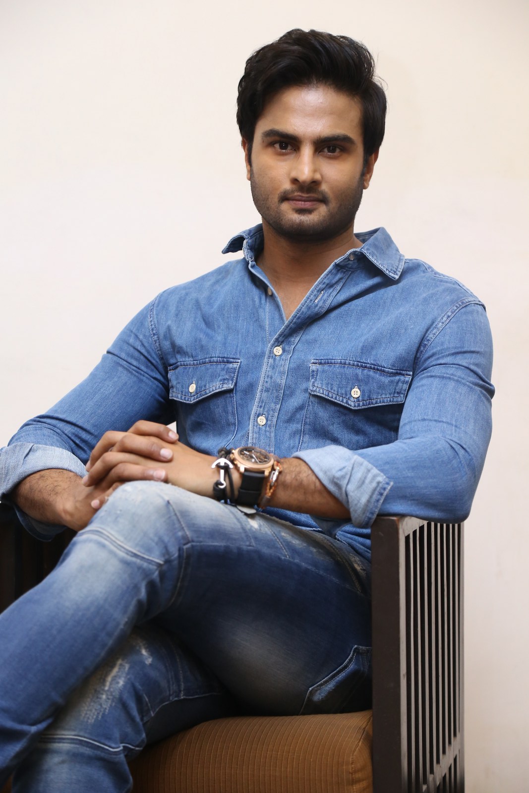 Sudheer-Babu-New-Photos-06