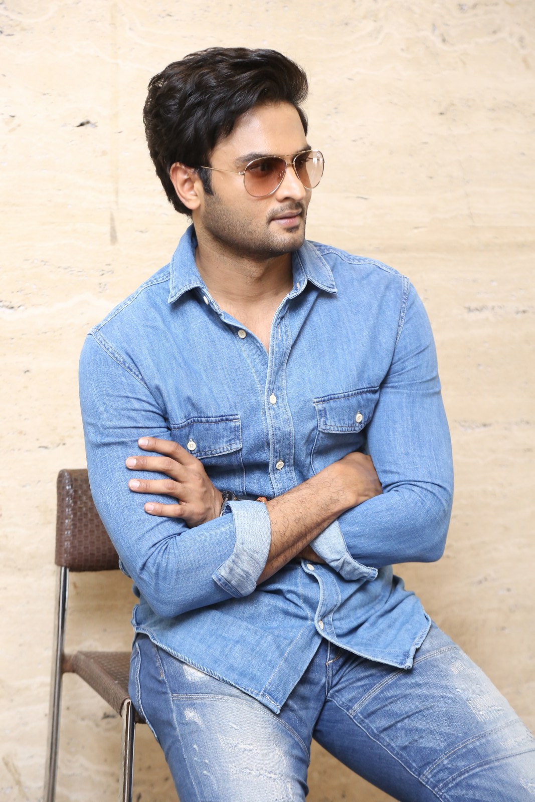 Sudheer-Babu-New-Photos-08