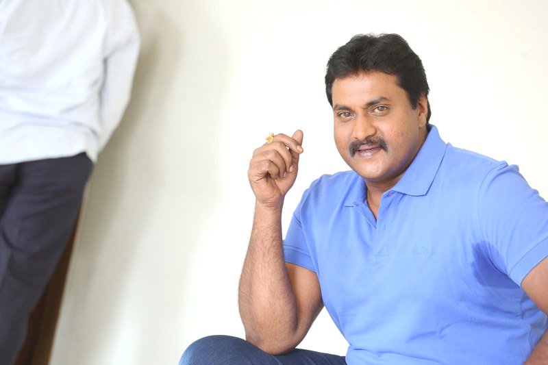 Sunil-Interview-Pics-09