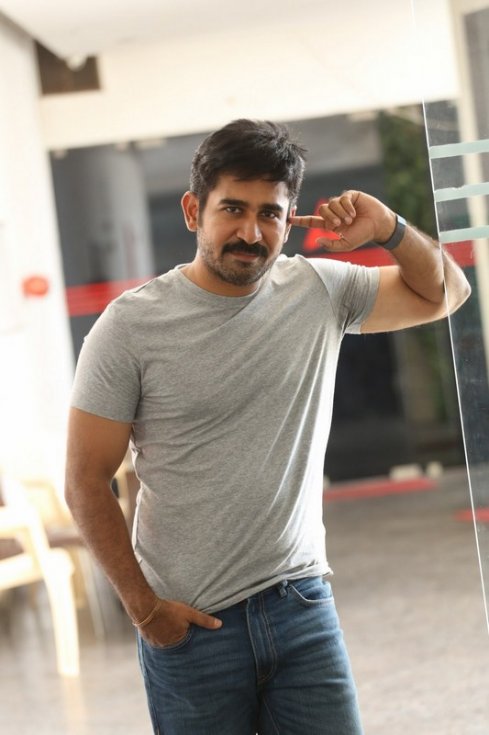 Vijay-Antony-Stills-03