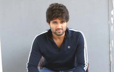 Vijay Deverakonda Interview Pics