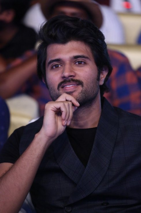 Vijay-Deverakonda-New-Stills-04