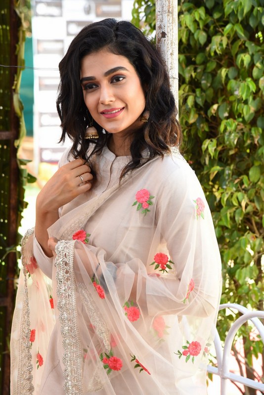 Aakanksha-Singh-Stills-09