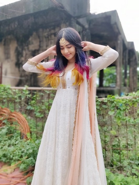 Adah-Sharma-Latest-Photos-02