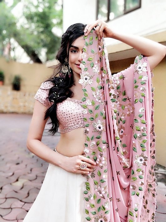 Adah-Sharma-latest-Photos-04