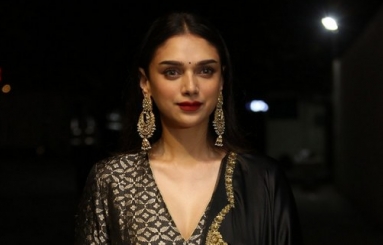 Aditi-Rao-Hydari-Latest-Photos-02