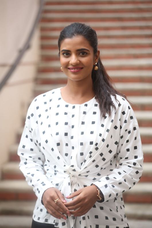 Aishwarya Rajesh New Photos