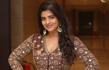 Aishwarya-Rajesh-New-Stills-03