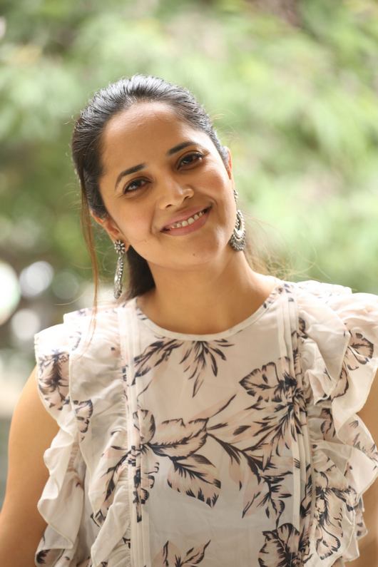 Anasuya-new-Photos-03