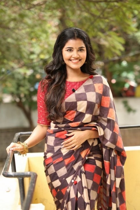 Anupama-Parameswaran-Interview-Pics-03