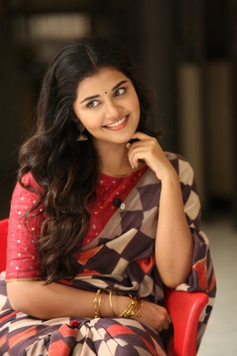 Anupama-Parameswaran-Interview-Pics-08