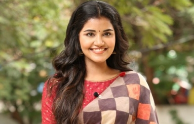 Anupama-Parameswaran-Interview-Pics-03