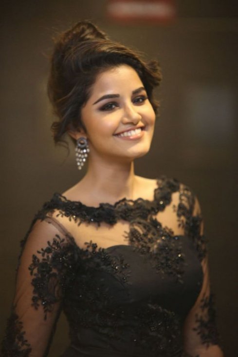 Anupama-Parameswaran-Stills-06