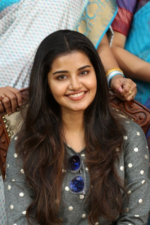 Anupama-Parameswaran-new-Photos-05