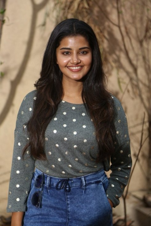 Anupama-Parameswaran-new-Photos-06