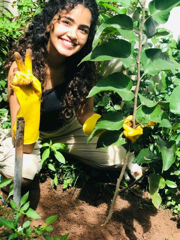 Anupama-Planting-Tree-03