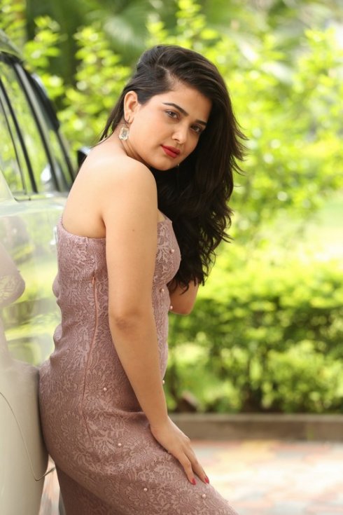 Ayesha-Singh-New-Photos-07