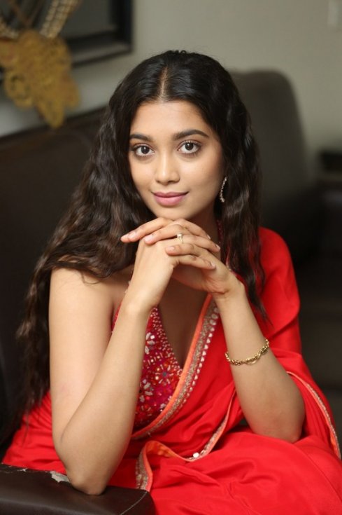 Digangana-Suryavanshi-Stills-02