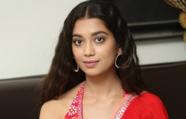 Digangana-Suryavanshi-Stills-07