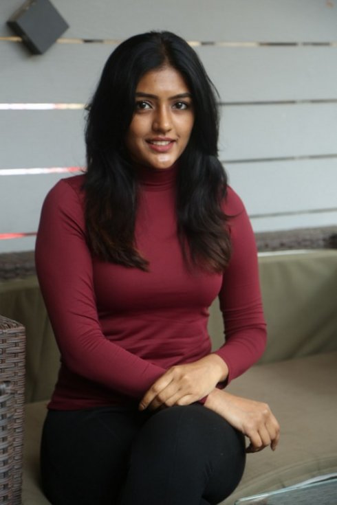 Eesha-Rebba-Latest-Photos-04