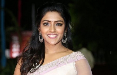 Eesha-Rebba-new-Photos-03