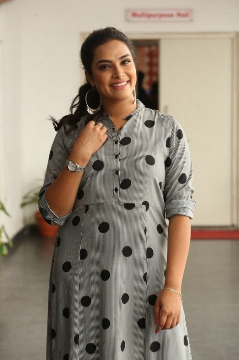 Hari-Teja-Stills-03