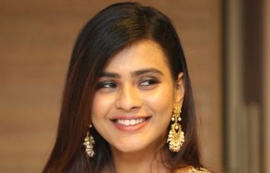 Hebah-Patel-Latest-Photos-06