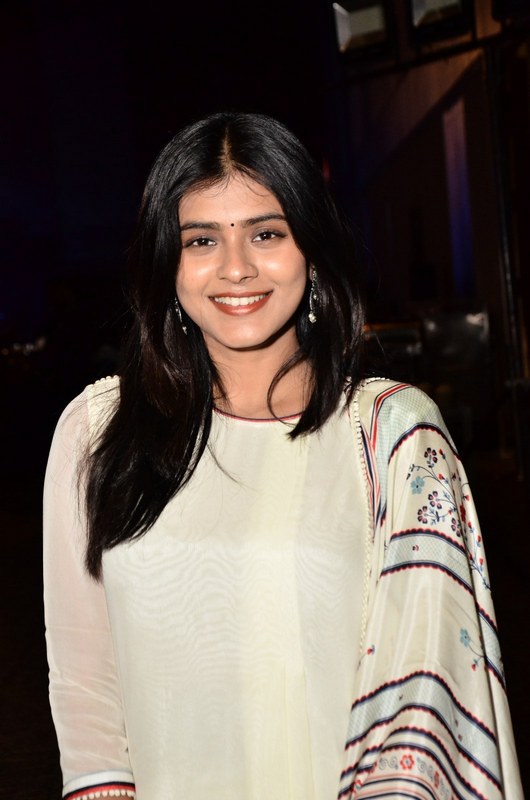 Hebah-Patel-New-Pics-05