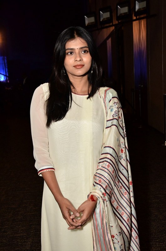 Hebah-Patel-New-Pics-07