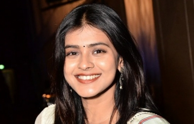 Hebah-Patel-New-Pics-08