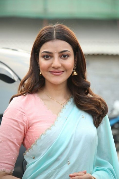 Kajal-Aggarwal-New-Stills-06