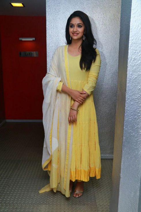 Keerthy-Suresh-New-Stills-08