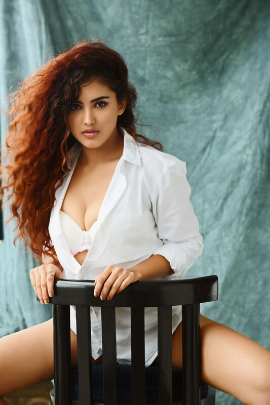 Malavika-Sharma-Photoshoot-06