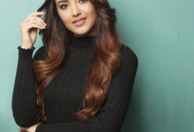 Malavika-Sharma-Photoshoot-03