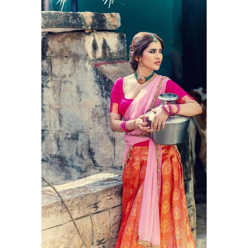 Nabha-Natesh-Latest-Pictures-07 | Telugu Actress Gallery | Photo 3of 9 | Nabha Natesh New Photoshoot