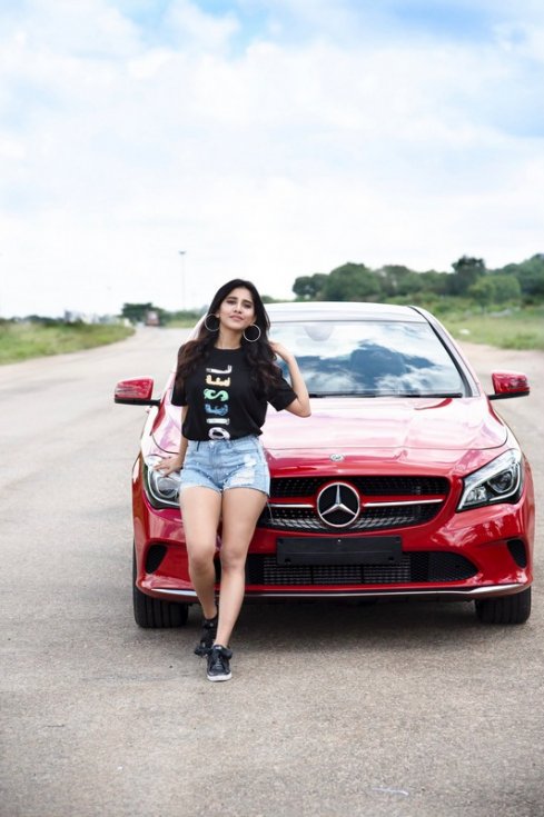 Nabha-Natesh-Stills-With-Her-New-Mercedes-Benz-Car-04