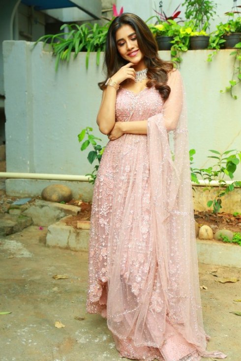 Nabha-Natesh-latest-Stills-02