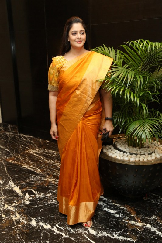 Nagma-New-Pics-03