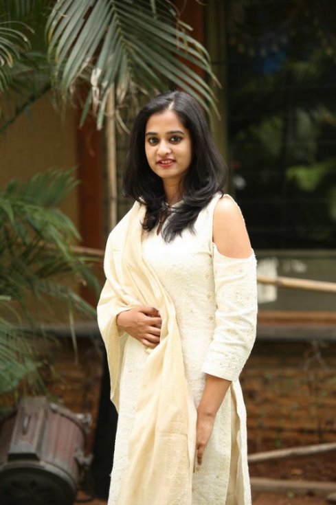 Nanditha-Raj-New-Photos-04