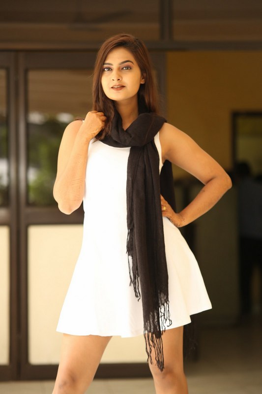 Neha Deshpande Pics