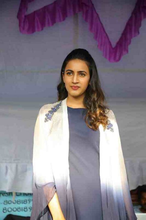 Niharika-Konidela-New-Stills-05